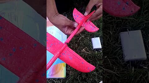 Unboxing Foam Airplane with Motor. Great scientific toy for kids and adults