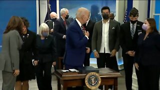 Biden Shows He Doesn't Know What A Mask Is Used For