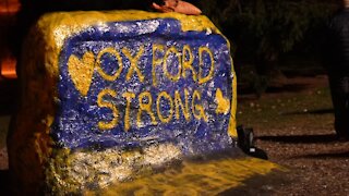 MSU students hold vigil for Oxford High School victims