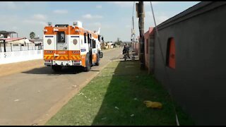 SOUTH AFRICA - Johannesburg - Eldorado Park protests (Video) (v2Y)