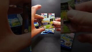 E VEIO CARTA RADIANTEEEEEEEEEEEEEEE / - Abrindo um booster de pokemon go #pokemon #pokemontcg #short