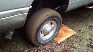1999 Dodge Cummins 4X4 Stuck in a Tiny bit of Mud