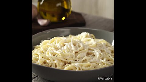 Espagueti Blanco a la Crema