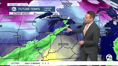 Metro Detroit Forecast: Chilly, quiet Monday; Winter storm looming