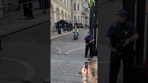 New Zealand 🇳🇿 pm leaves downing street #downingstreet