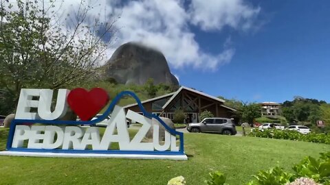 Letreiro Eu Amo Pedra Azul