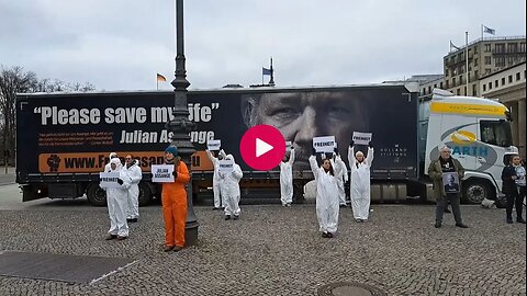 20.02.2024 Julian Assange Mahnwache und Menschenkette am Brandenburger Tor - Berlin