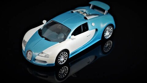 Bugatti Veyron - Altaya 1/43 - 30 SECONDS REVIEW