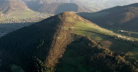 Bosnian Pyramid - A tale of two Mysteries