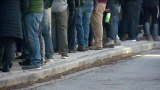 Hundreds wait in line for hours for special Black Friday beer releases