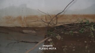 Enchente em Gov. Valadares: moradores atingidos realizam mutirão de limpeza em áreas afetadas na c