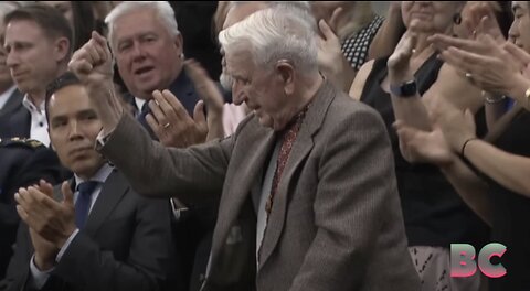 Nazi WWII veteran received ovation during Zelenskyy’s Canada visit