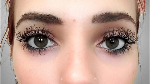 How to get long natural lashes