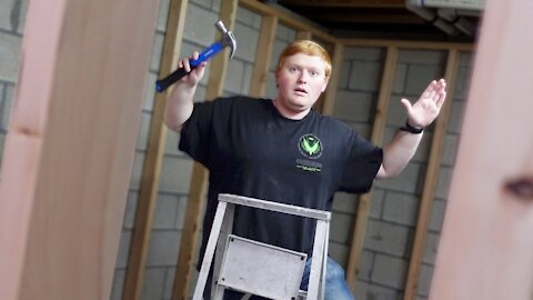 Constructing McJuggerNuggets New Basement! - Renovating McJuggerNuggets Basement: Ep. 2