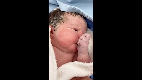 new born baby sucking thumb 😊