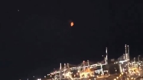 Astonishing Orange Fireball UFO Hovering Over Downtown Atlanta