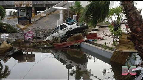 Acapulco residents left in flooded and windblown chaos after hurricane
