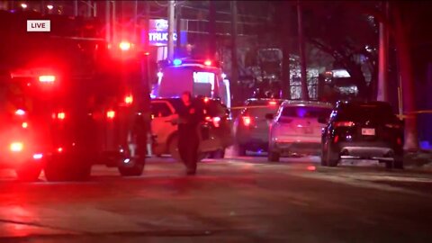 Milwaukee police officer shot near 21st and St. Paul