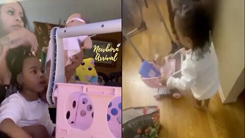 Alexis Skyy's Daughter Alaiya Loves Her New Toy Shopping Cart! 🛒