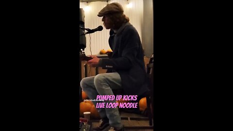 Pumped Up Kicks - Foster The People live acoustic cover (clip)