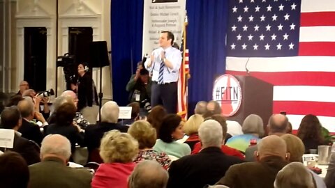 FITN 2015 Pan of the Room Cruz Speech