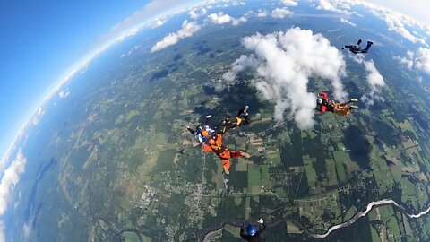 Jump #630 - TSK Dingleberry Zoo Dive (Minor low speed Parachute malfunction)