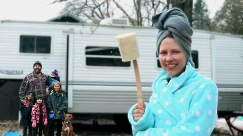 How 6 People Shower Living in an RV