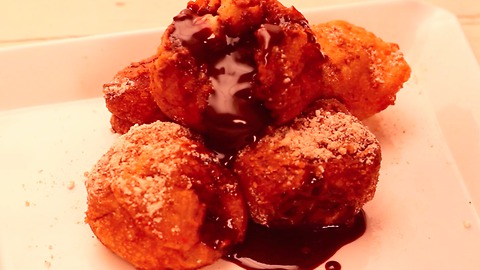 These Nutella-stuffed donut holes are the best homemade dessert ever
