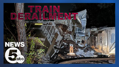 16 car train derailment in Ravenna, crews to clean up throughout the night