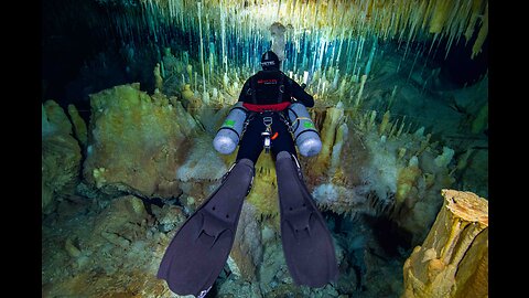 Underwater Cave Diving "Crystal Caves of Abaco" MAD ROOM