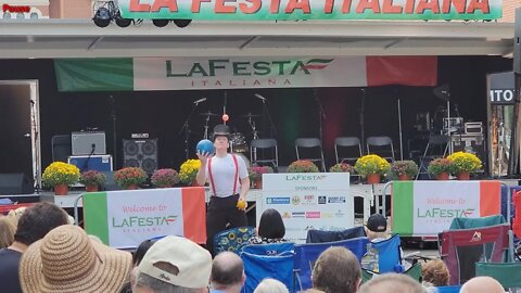 Rob Smith The Juggler La Festa Italiana 2022 Scranton Pa. #jugglerrobsmith #lafestaitaliana