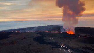 December 4, 2022 — Aerial Views of Mauna Loa Fissure 3 Erupting