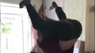 Man's hilarious pole dancing fail