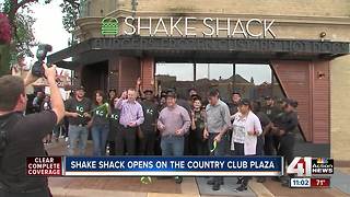 Shake Shack opens on the Country Club Plaza