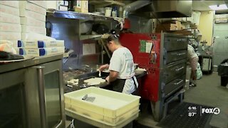 Restaurants struggling to re-hire employees