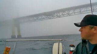 DANGEROUS IN-FOG SAILING under a bridge with 3 FREIGHTERS! (Part 2of5) || S02-E18 || #63