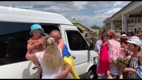 🇺🇦GraphicWar18+🔥"Hero's Coming Home" 15 months Captivity - Glory to Ukraine Armed Forces(ZSU)