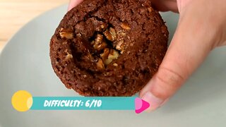 Chocolate and nuts! The perfect match for a muffin !!!