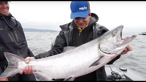 Catching MONSTER Chinook Salmon In ASTORIA, OREGON! | Addicted Life Ep. #55