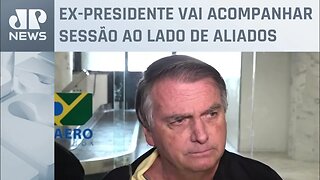 Bolsonaro desembarca no Rio de Janeiro e fala com jornalistas; assista