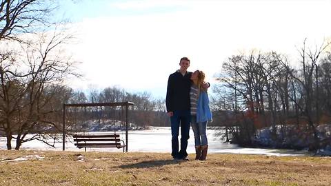 Surprise marriage proposal brilliantly captures young love