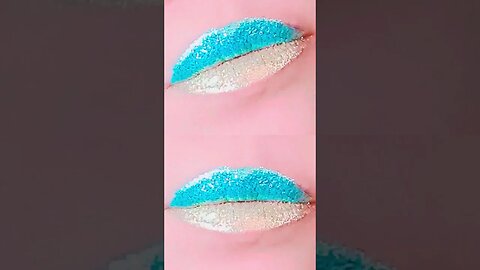 Glitter Creative Lip Art Makeup Design #shorts #shortvideo #viral #lipswatches #trending #fyp #short