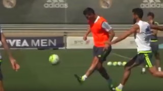 VIDEO: James Rodriguez scored a "vaselina" goal during the training