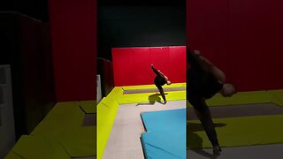 #akrobatyka #trening #youtubeshorts #youtubeshorts #salto #workout #shortvideo #parkour #skills