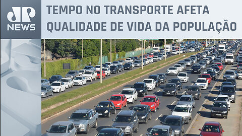 Um em cada três brasileiros passa mais de 1h por dia no trânsito, diz CNI