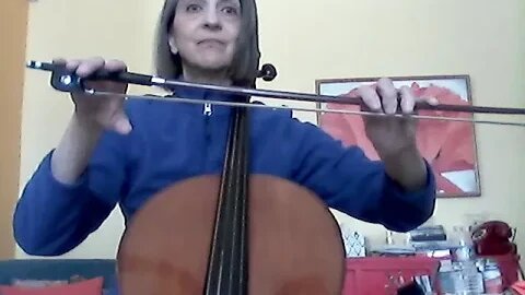 "How To Play The Cello In Tune" - PART VB - Holding the Bow, for RIGHT BRAINED Learners. [ CC ]