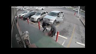VIDEO: Assault suspect attacks man