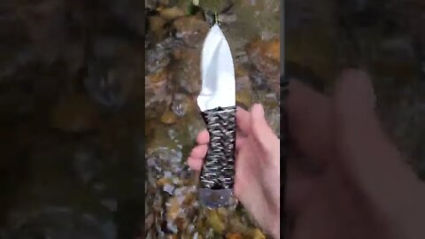 This 2022 Spearpoint has such a solid grip to it, even in the water. Available on shedknives.com⁠