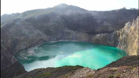 Les incroyables lacs colorés d'Indonésie