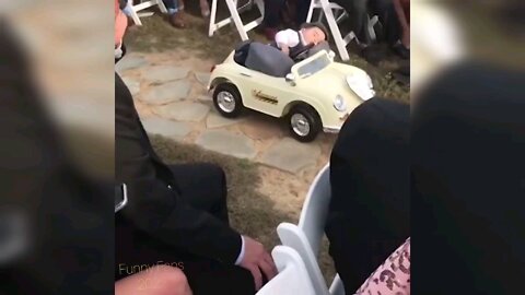 Kids Add Some Comedy To a Wedding😂